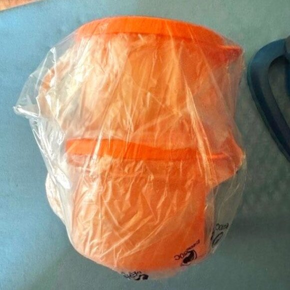 Tupperware 2-Pack Microwave Soup Mugs – Leakproof, Vented, & Stain-Resistant - Picture 2 of 8